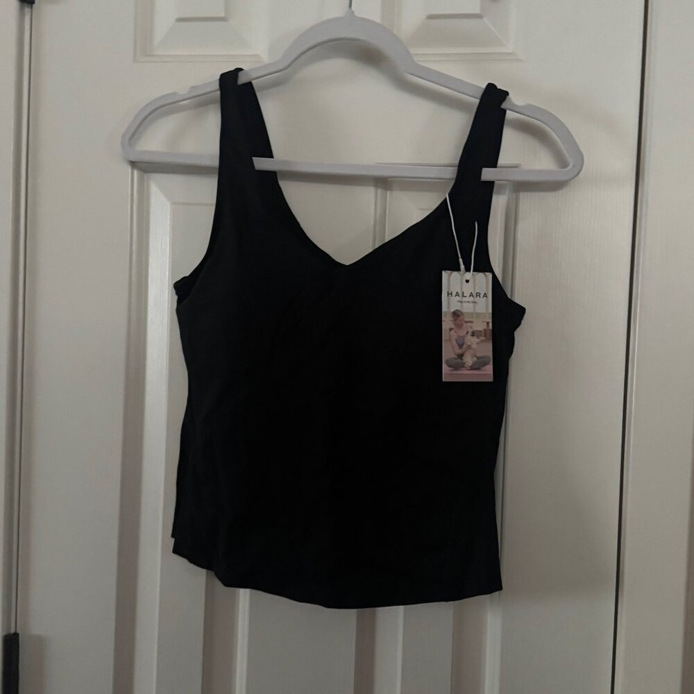 New Halara Cloudful Black Sports Bra Tank Top Crop Top Size Medium P6